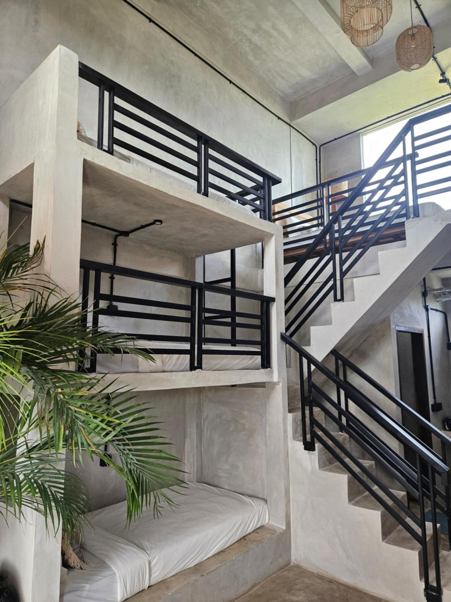 Hotel Salty Prana Retreat Center à Uluwatu Extérieur photo