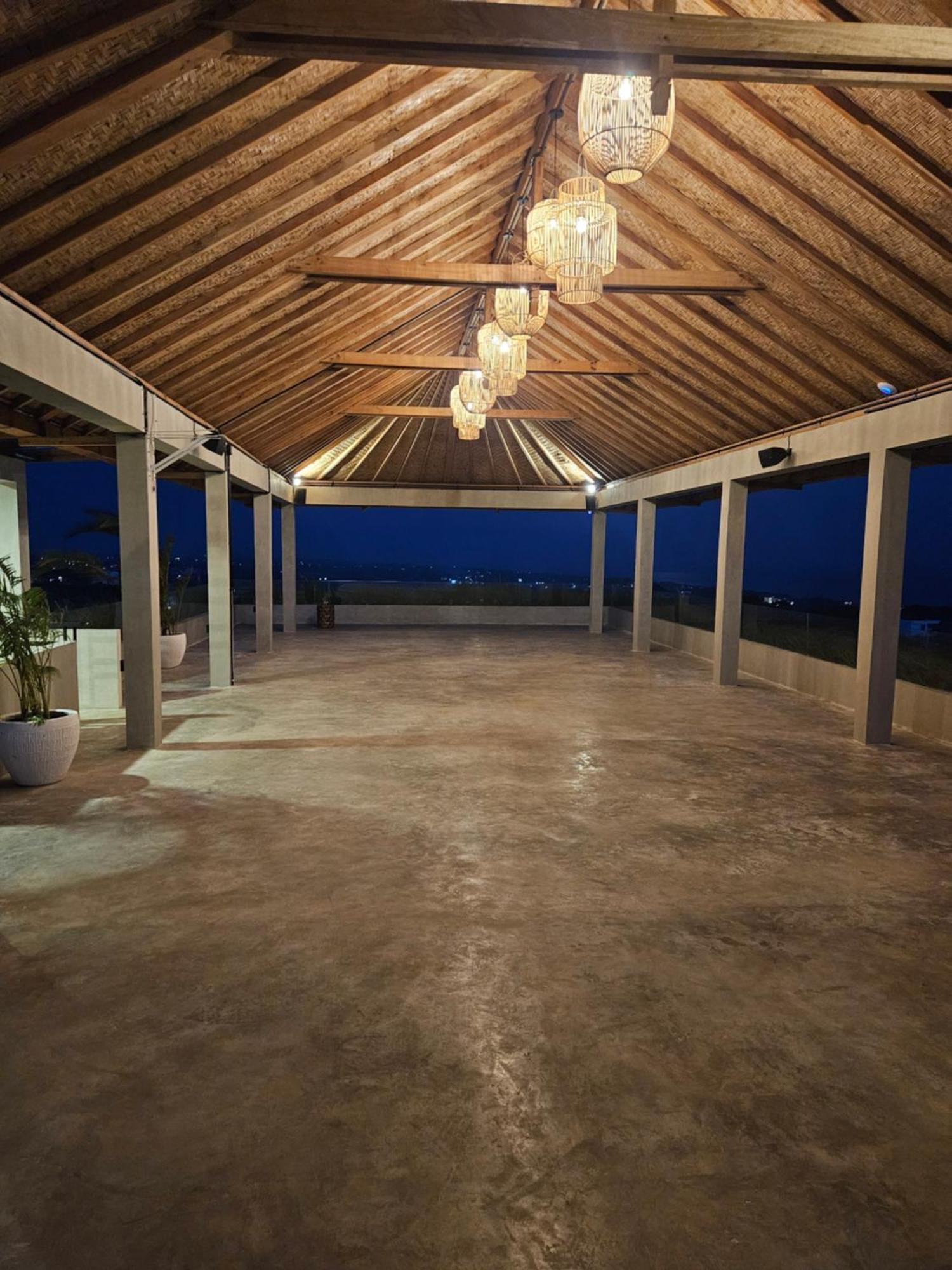 Hotel Salty Prana Retreat Center à Uluwatu Extérieur photo