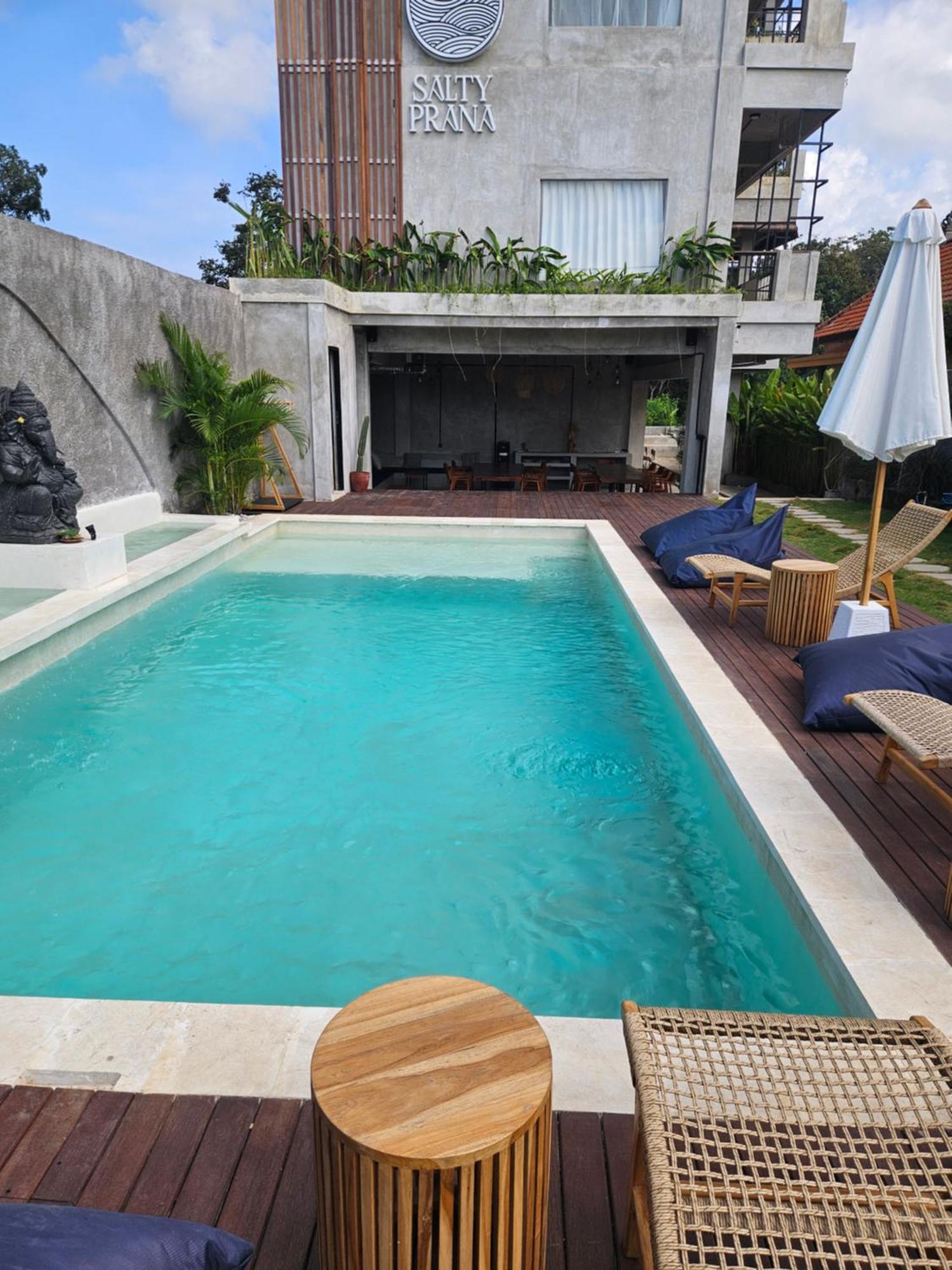Hotel Salty Prana Retreat Center à Uluwatu Extérieur photo